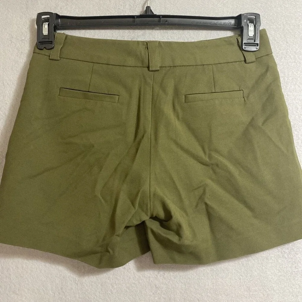 Vince Camuto Olive Green Shorts Career Casual Pockets Size‎ 0